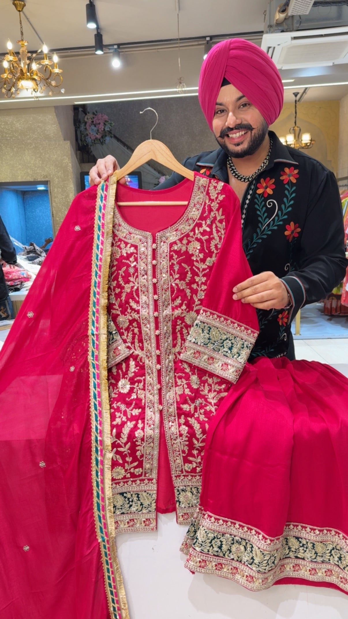 plazo suit suit xl size Heavy Embroidered Full Flair Plazo suit with Beautiful Duppata