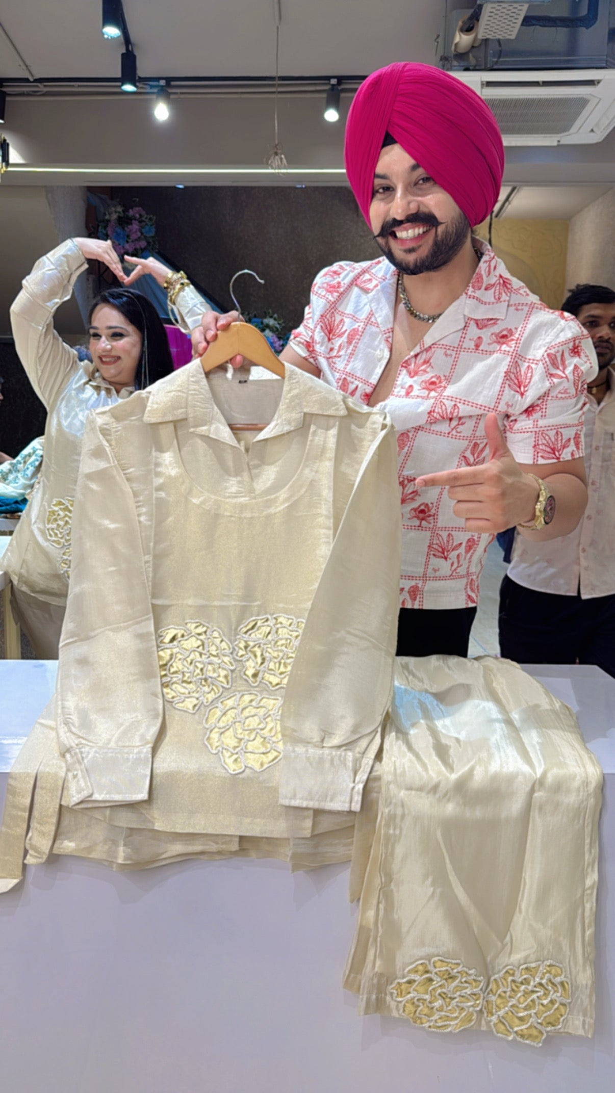 Ivory gold Shimmer Tissue Hand patch Work Bell Bottom Korean Coord set