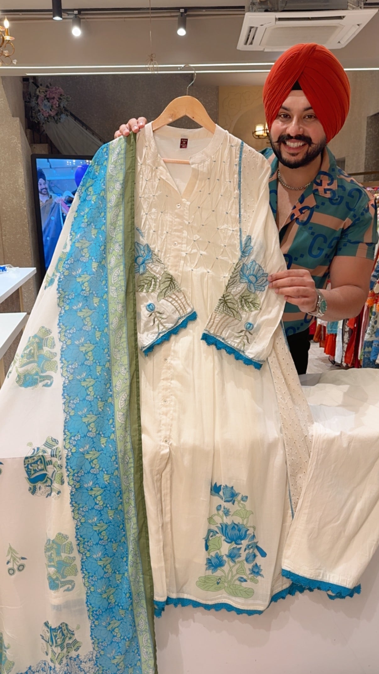 Off white Mal Cotton Embroidered & Shifli Work A-Line Indowestern suit with Beautiful Duppata