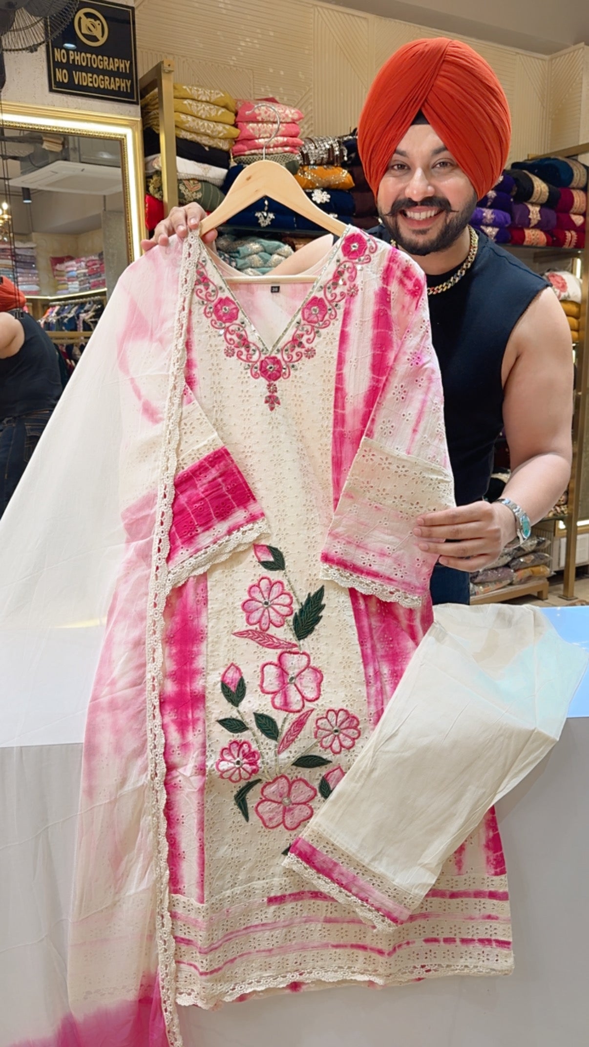 Off white & hot pink Shifli Cotton Floral Embroidered Tie & dye Kashmiri Suit