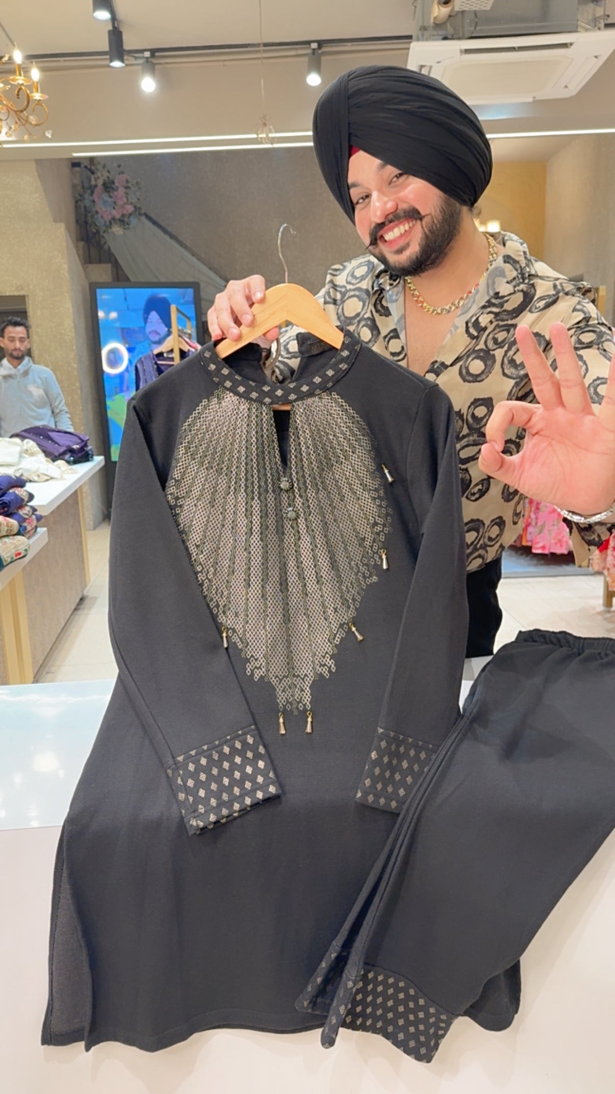 Matt Black Stretchable Woolen Shimmer print Long length Coord set