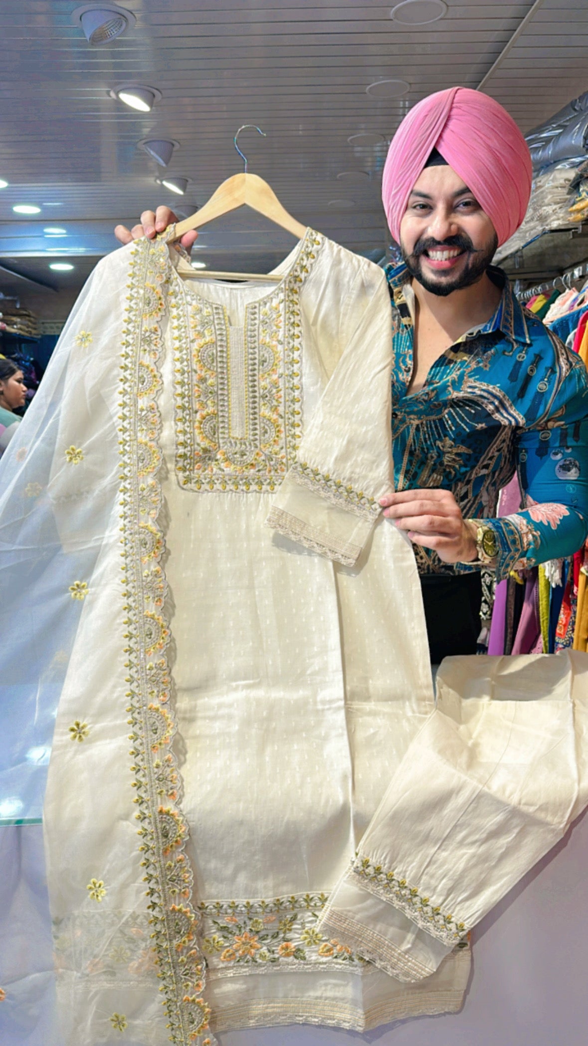 White Georgette Punjabi Suit 48037 | Indian designer suits, Indian dresses,  Designer bridal lehenga choli