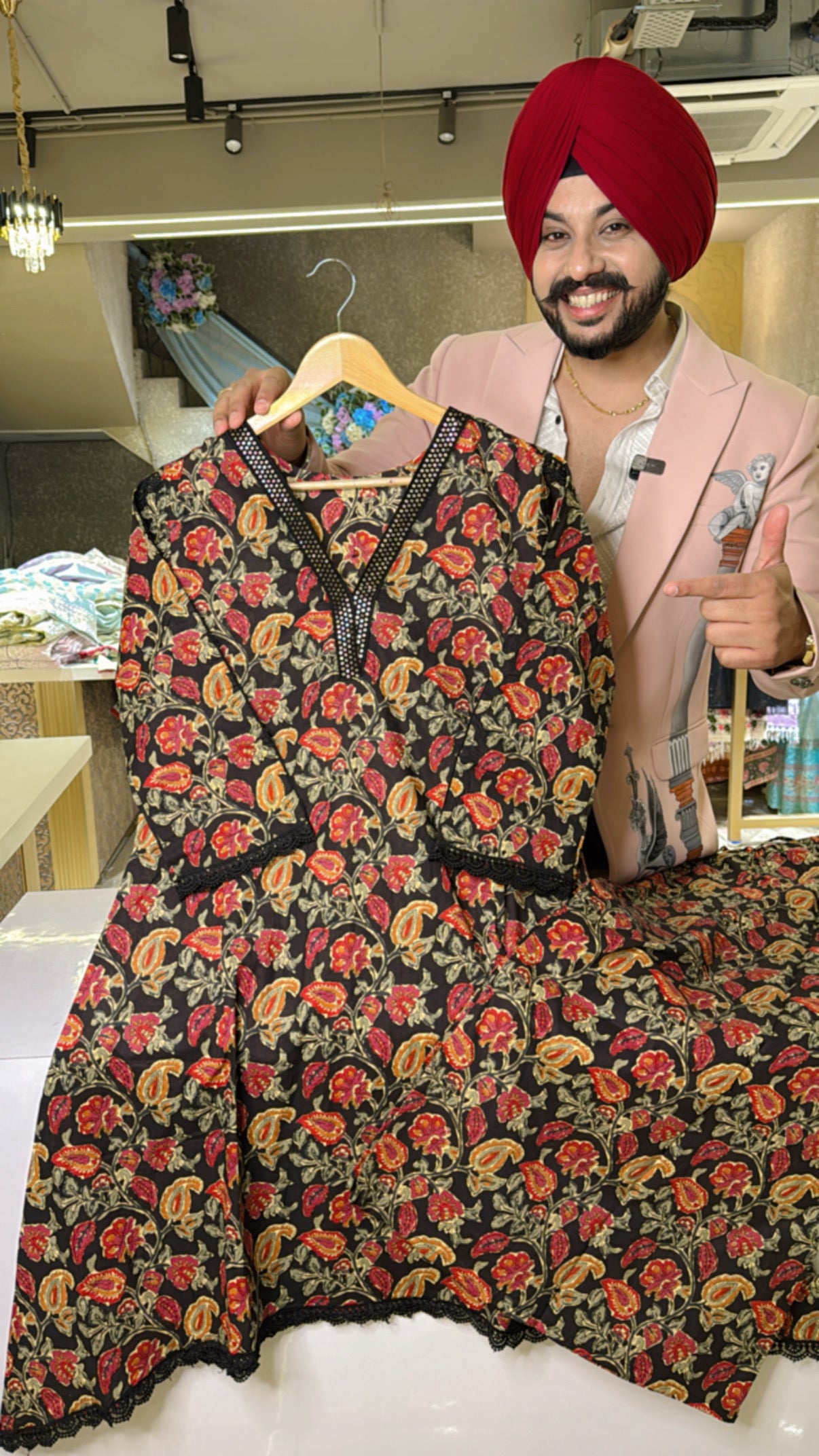 Black Pure Cotton Floral Print Airport Look C-cut Coord set