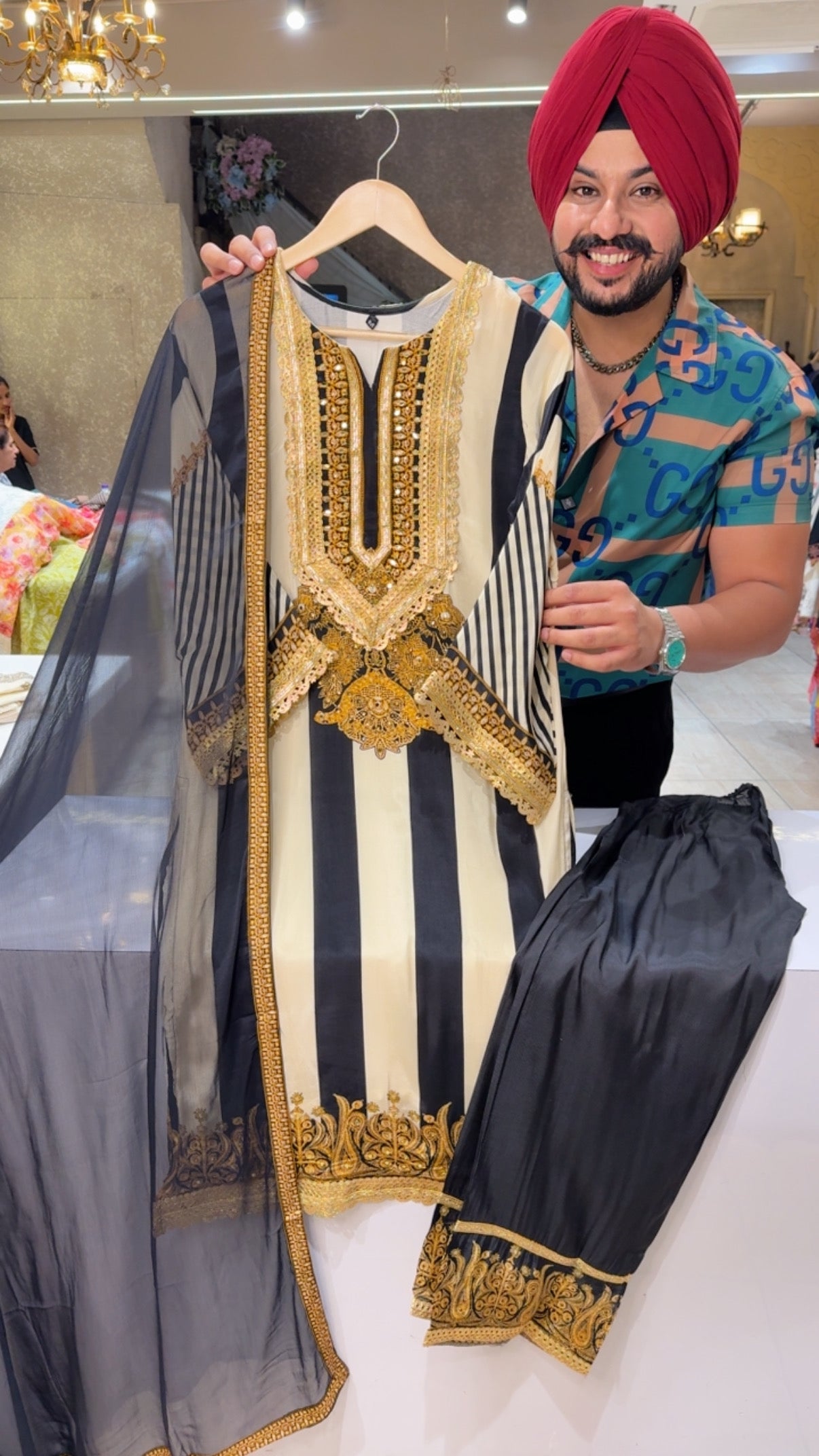 Cream & Black Muslin silk Heavy Gotta Work Kashmiri Suit with Beautiful Chiffon Duppata