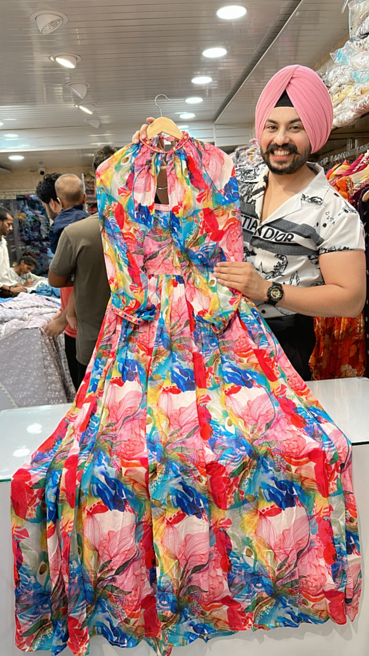 Latest 55 Shrug Kurti Designs For Parties and Festival (2022) - Tips and  Beauty | Shrug for dresses, Velvet dress designs, Stylish dress designs
